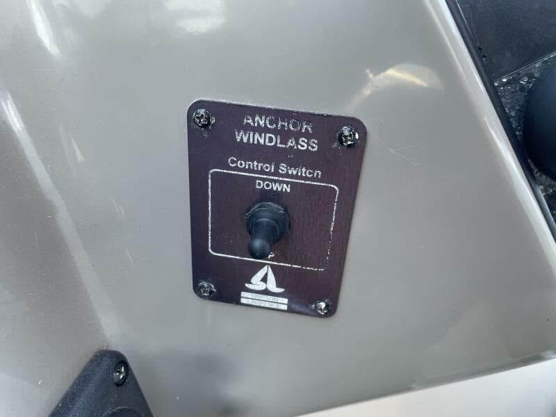 2006 Rinker Express Cruiser