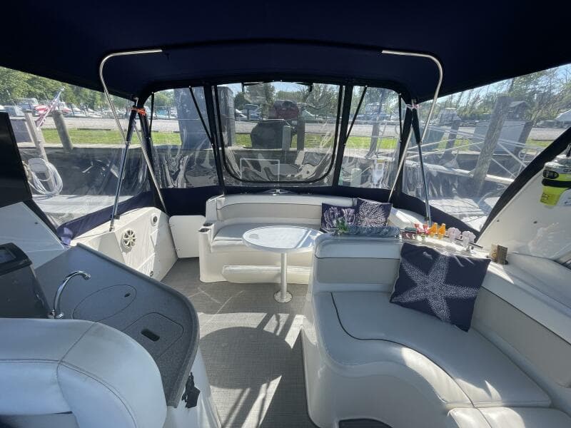 2006 Rinker Express Cruiser