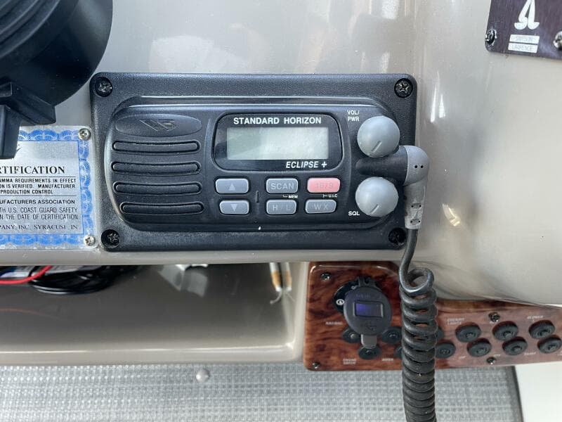 2006 Rinker Express Cruiser