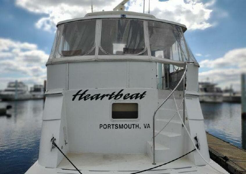 1996 Hatteras 50' Sport Deck