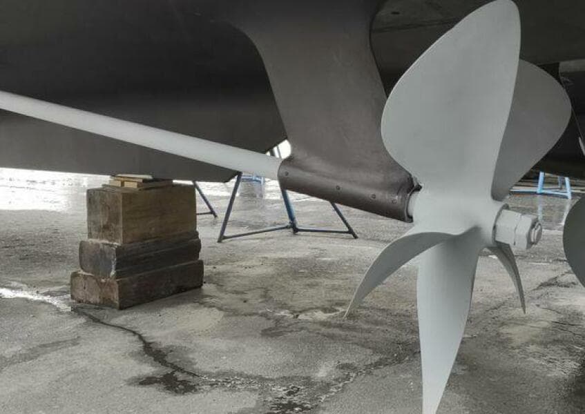 1996 Hatteras 50' Sport Deck