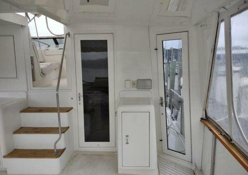 1996 Hatteras 50' Sport Deck