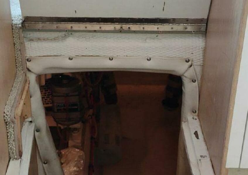 1996 Hatteras 50' Sport Deck