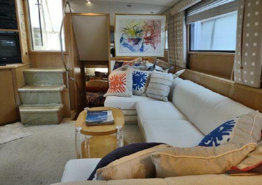 1996 Hatteras 50' Sport Deck