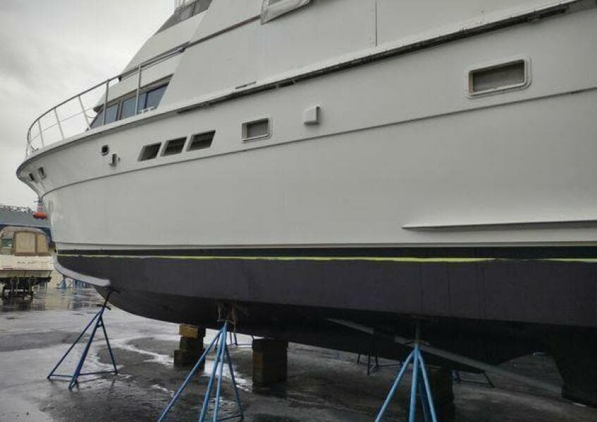 1996 Hatteras 50' Sport Deck