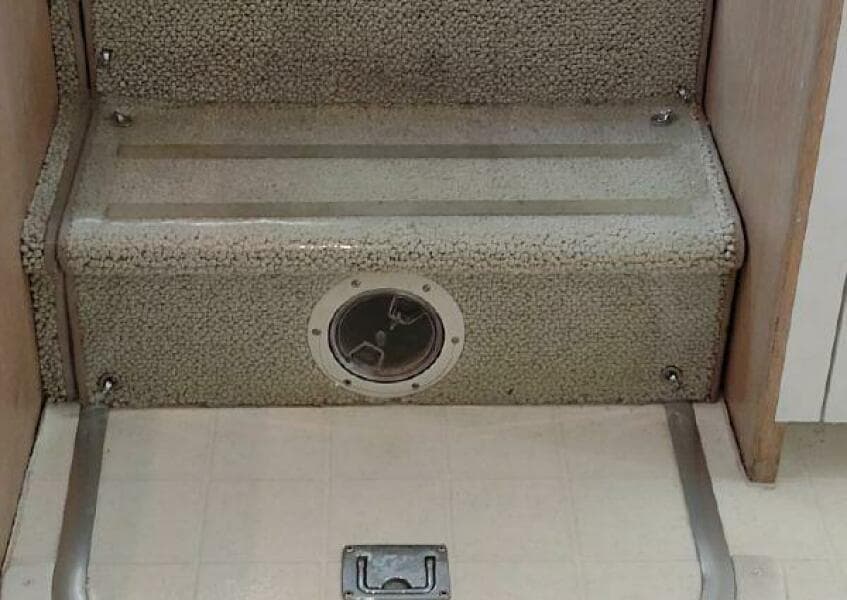 1996 Hatteras 50' Sport Deck