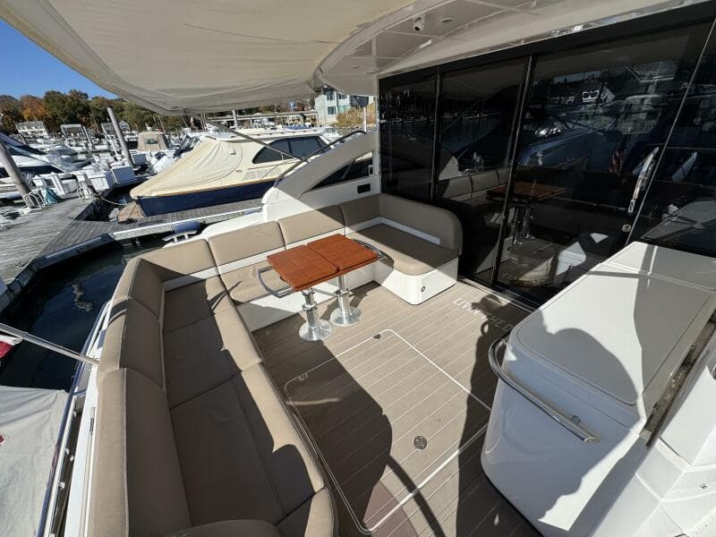2015 Princess V52