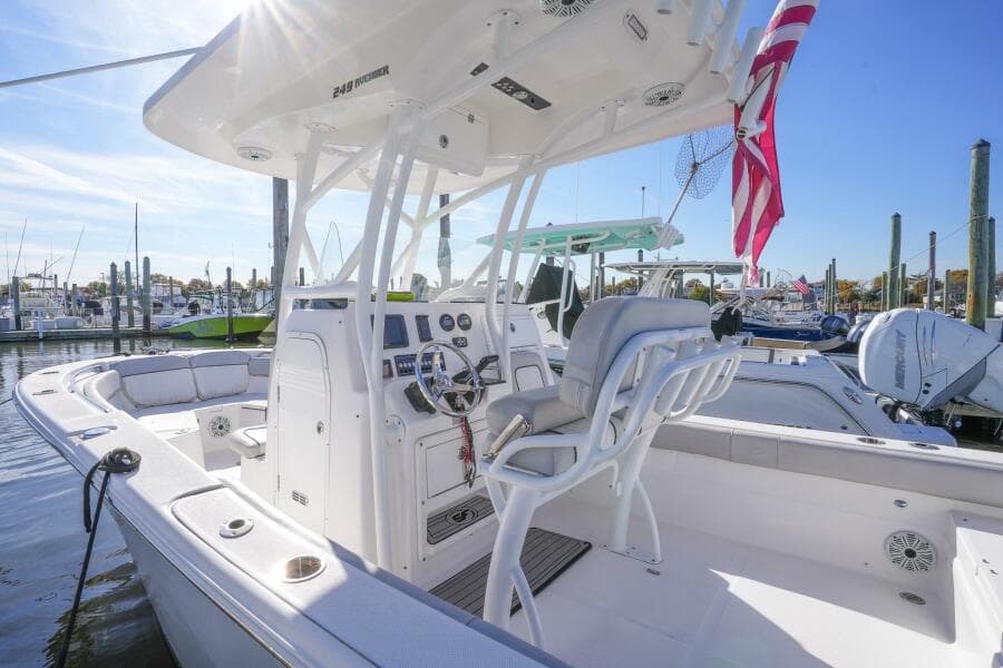 2019 Sea Fox 249 Avenger