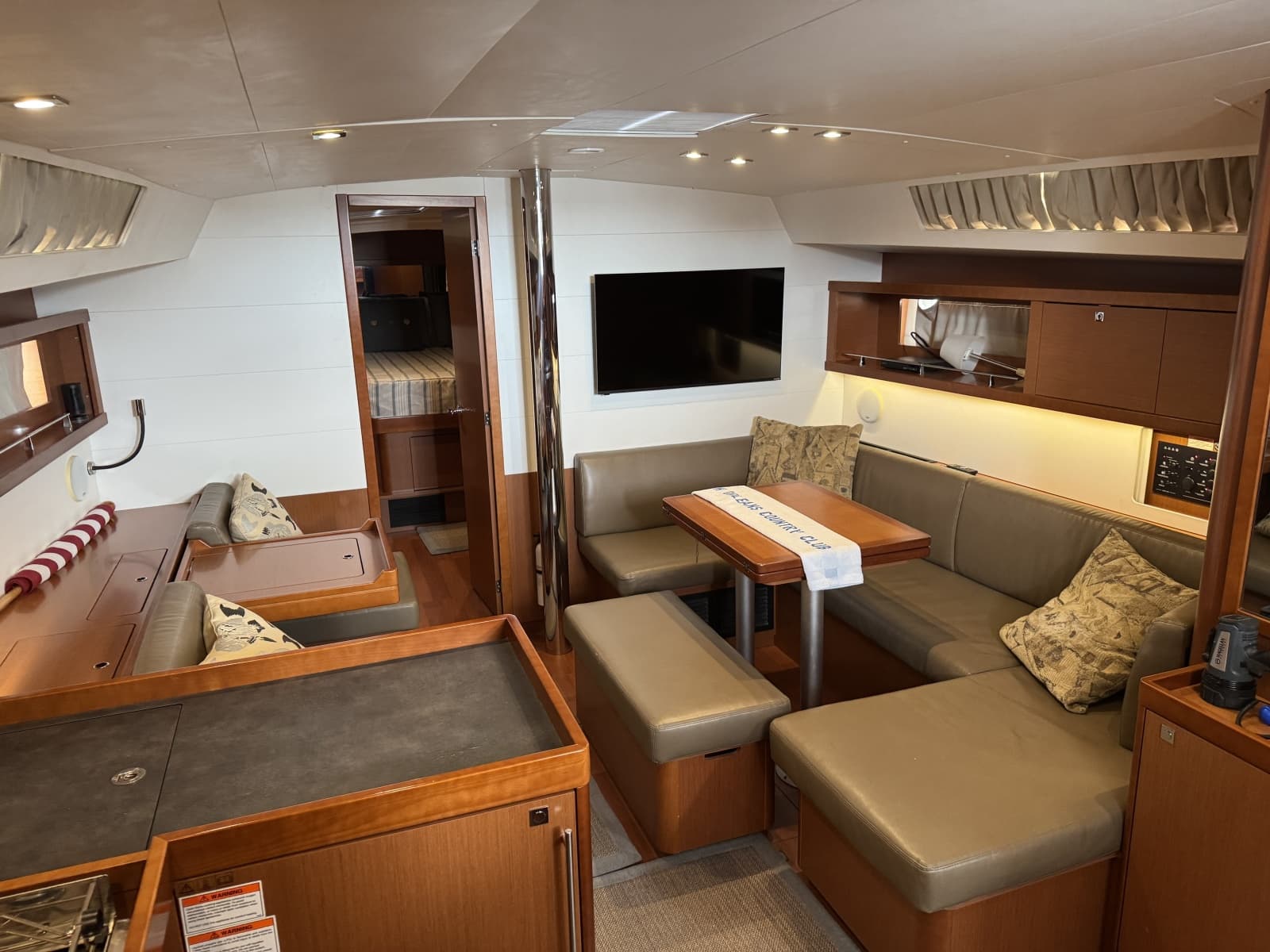 2017 Beneteau Oceanis 45 - Photo 48