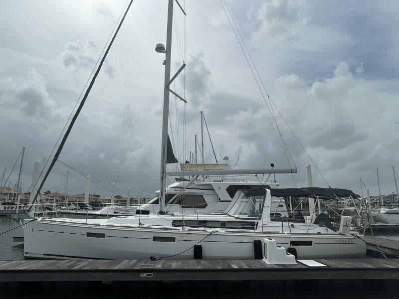 2017 Beneteau Oceanis 45