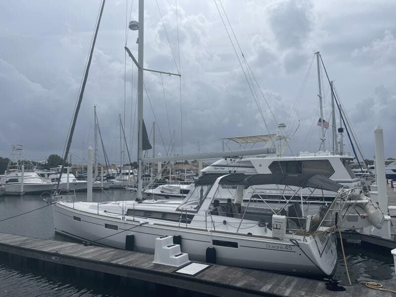 2017 Beneteau Oceanis 45