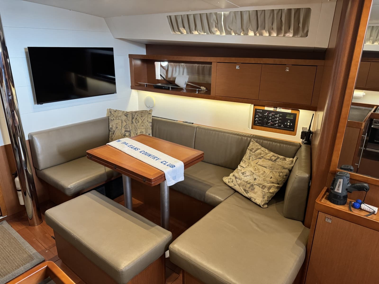 2017 Beneteau Oceanis 45 - Photo 50