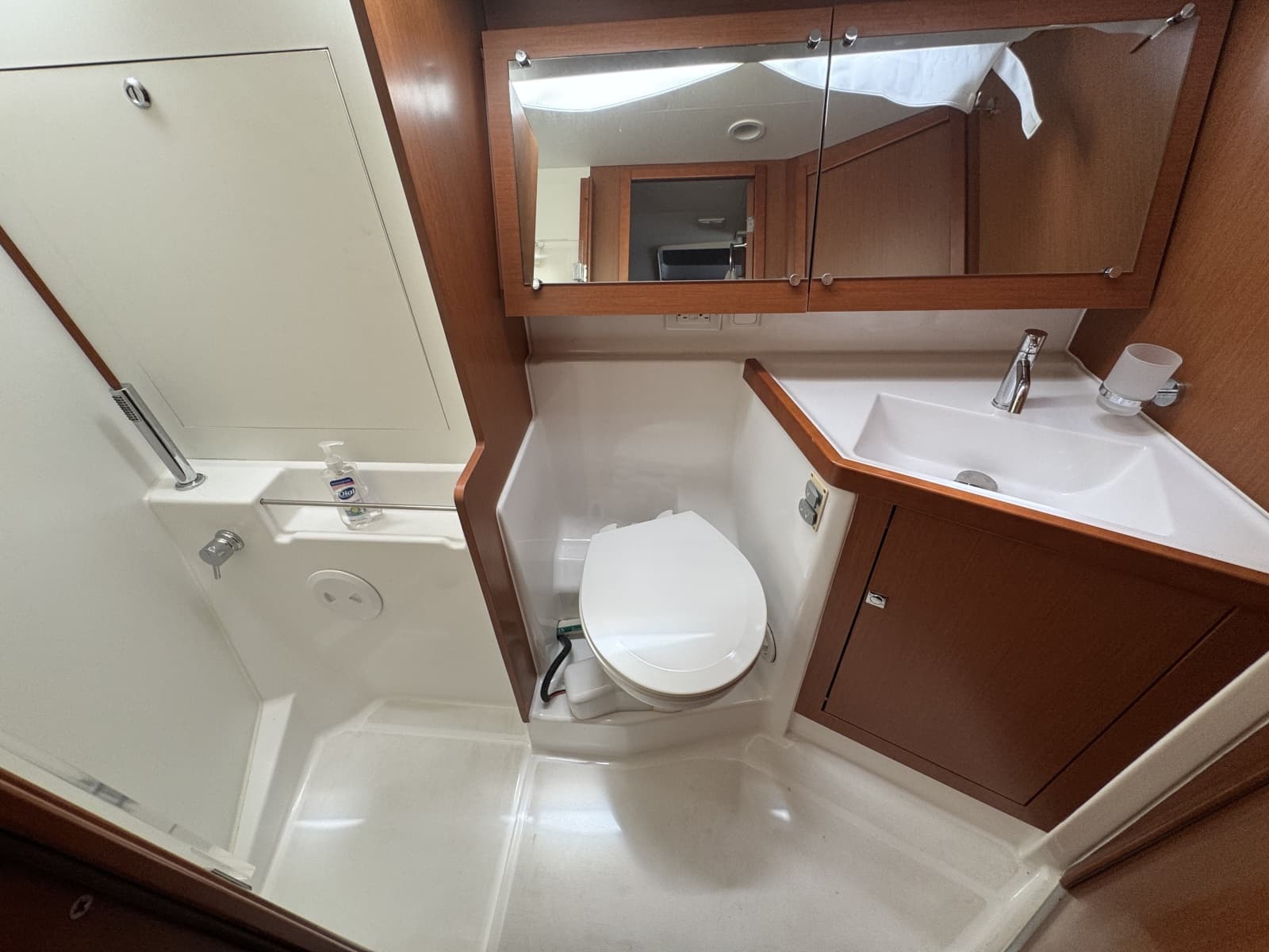 2017 Beneteau Oceanis 45 - Photo 69