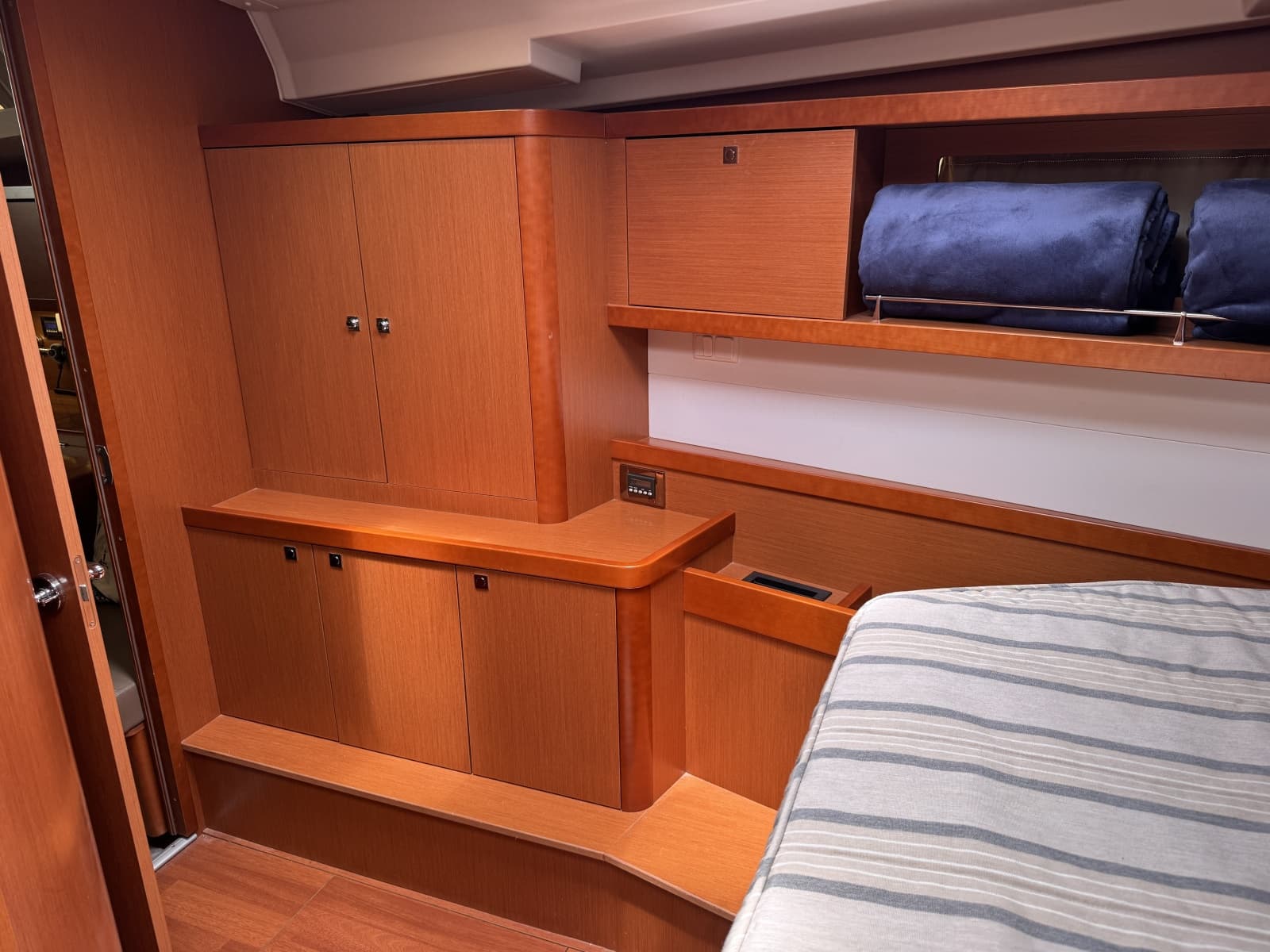 2017 Beneteau Oceanis 45 - Photo 60