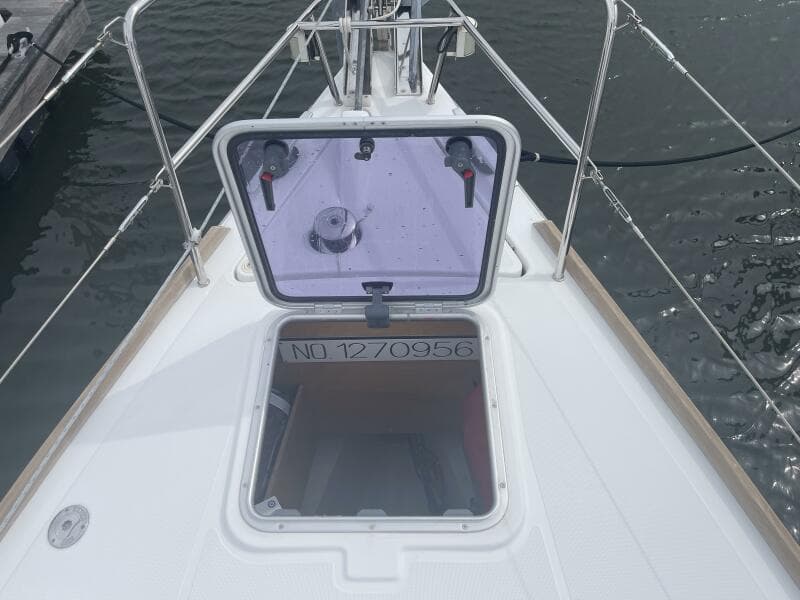 2017 Beneteau Oceanis 45