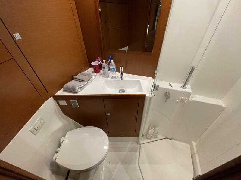 2017 Beneteau Oceanis 45