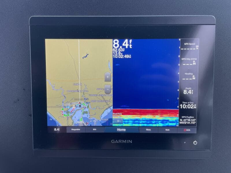 2000 Pursuit 3000 Express