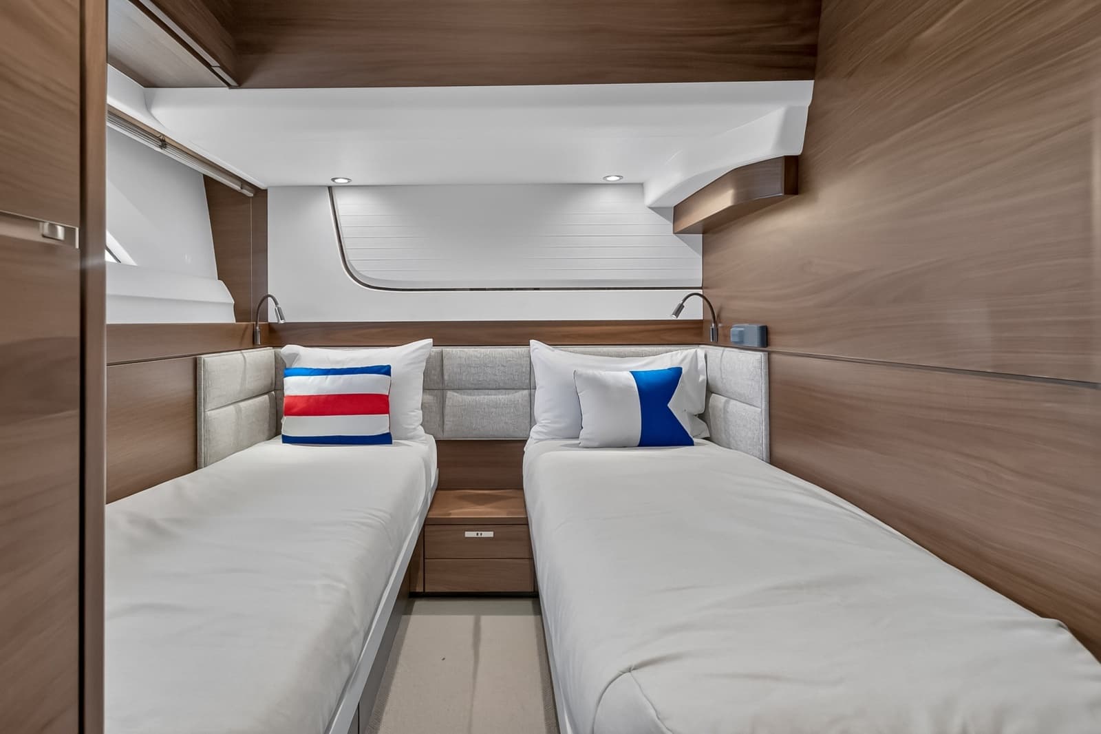 2021 Princess F70 - Photo 51