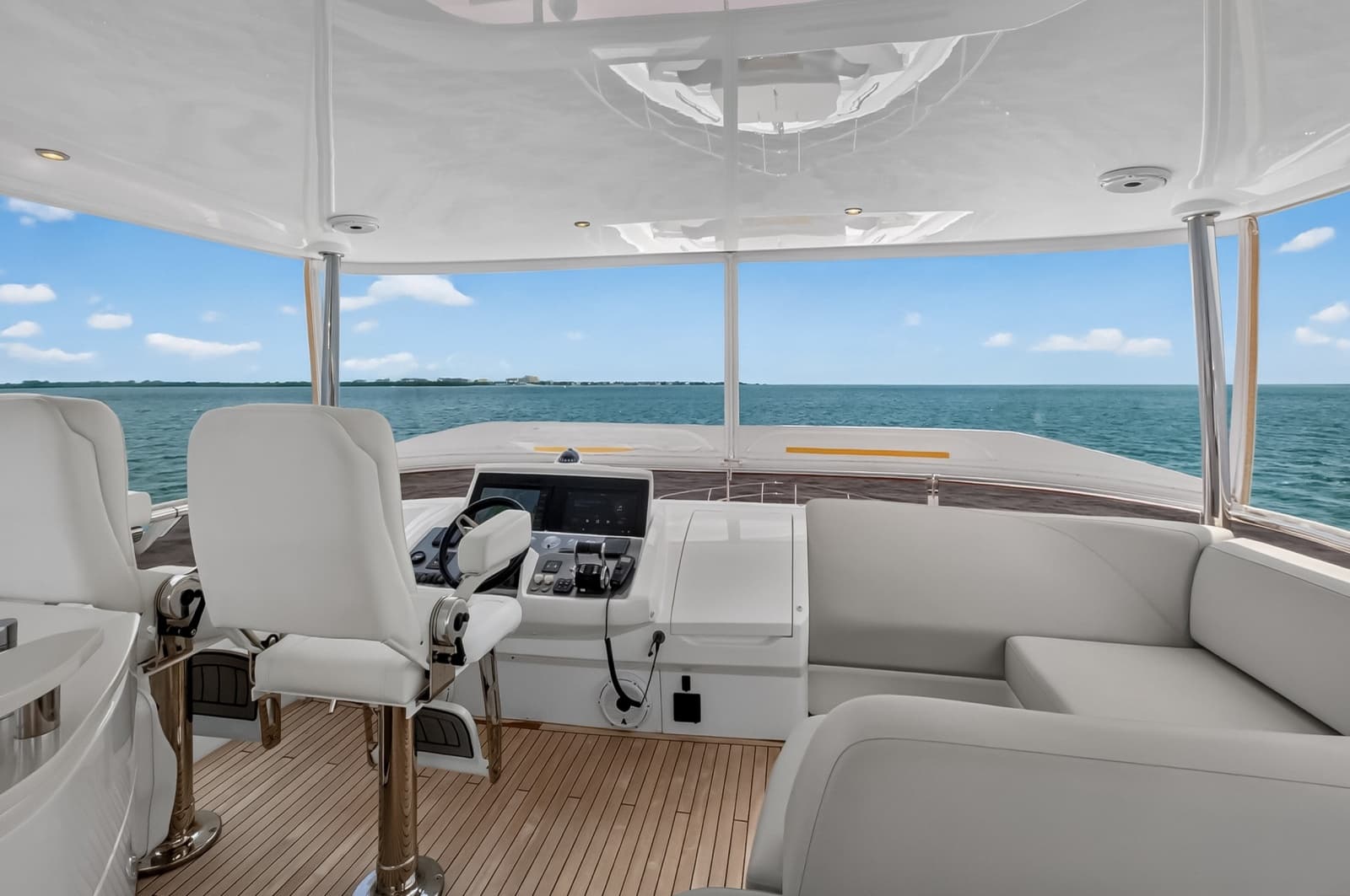 2021 Princess F70 - Photo 14