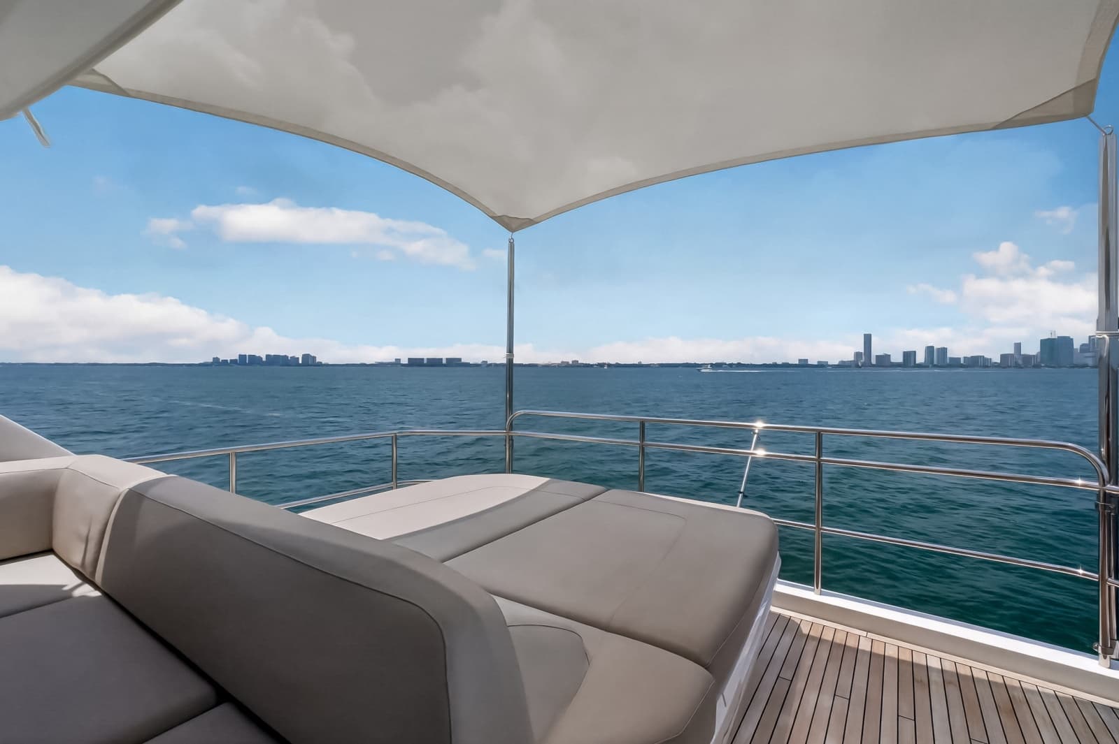 2021 Princess F70 - Photo 24