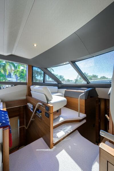 2021 Princess F70 - Photo 32