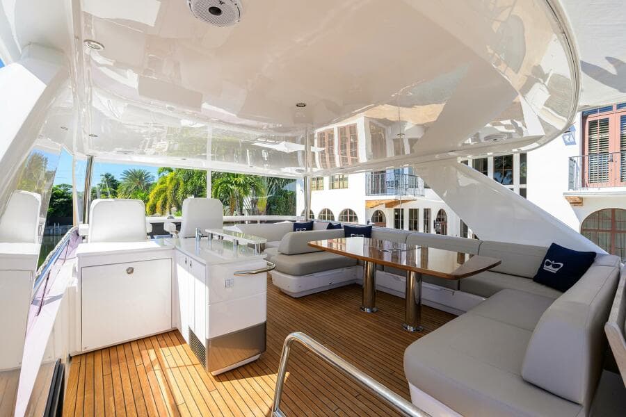 2021 Princess F70 - Photo 17