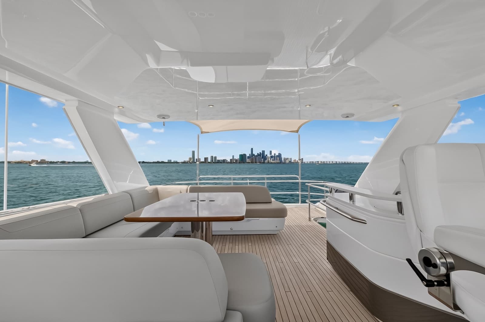 2021 Princess F70 - Photo 20
