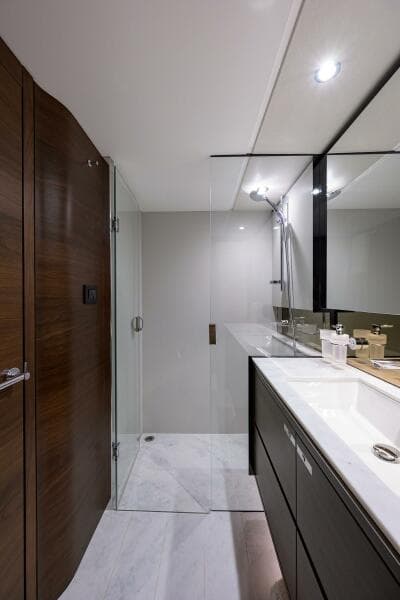 2021 Princess F70 - Photo 44