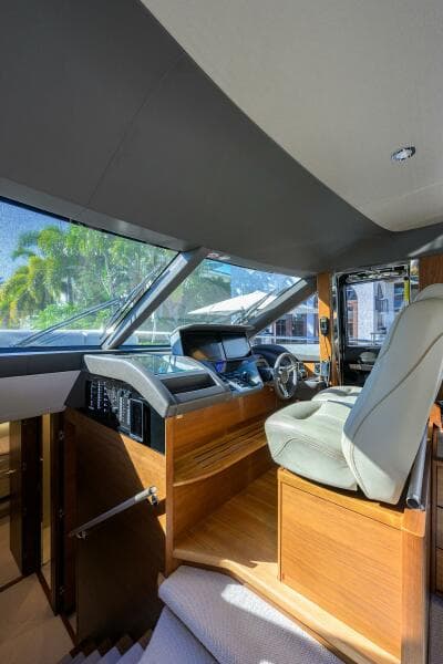 2021 Princess F70 - Photo 33