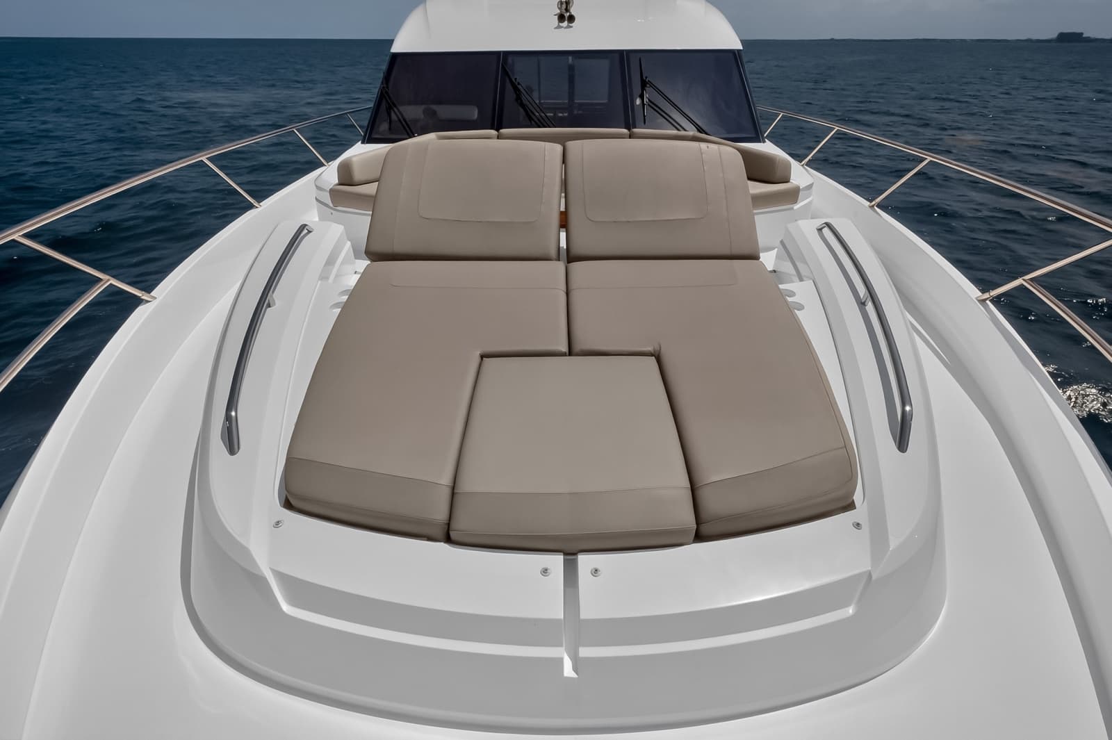 2021 Princess F70 - Photo 11