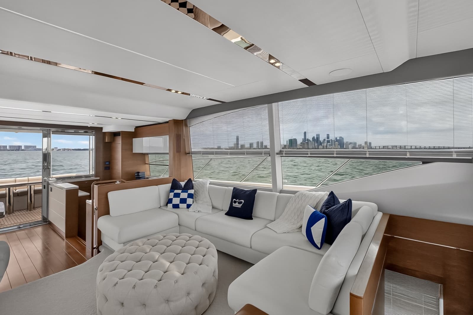 2021 Princess F70 - Photo 37
