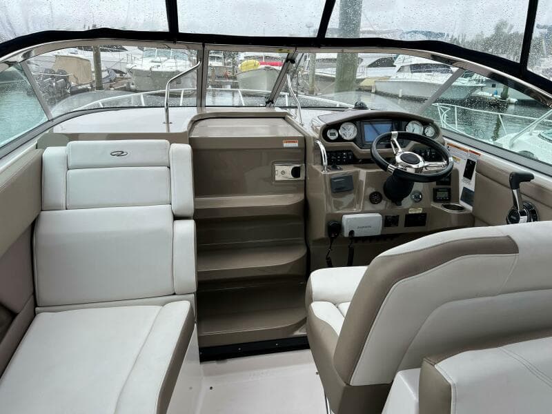 2017 Regal 28 Express