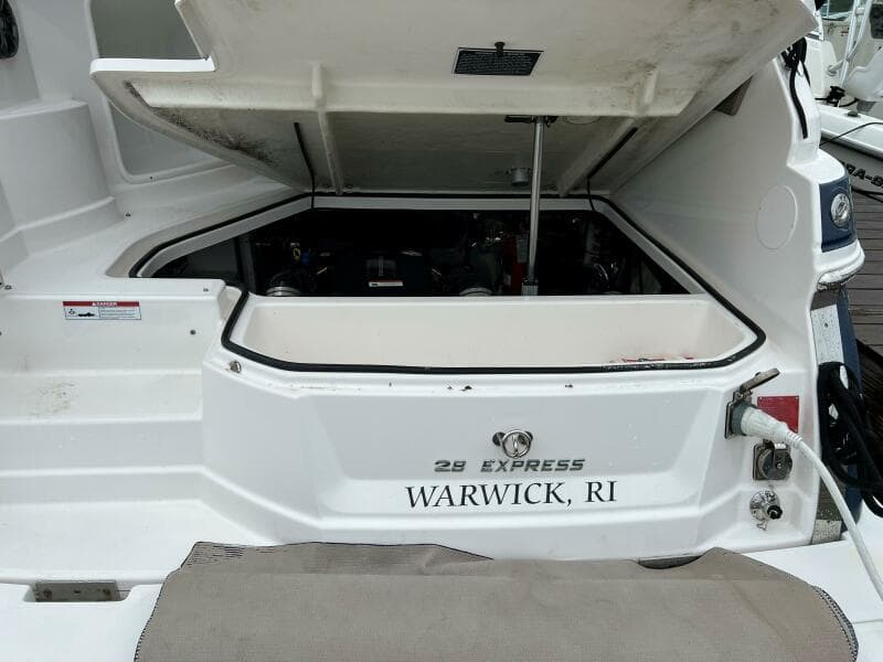 2017 Regal 28 Express