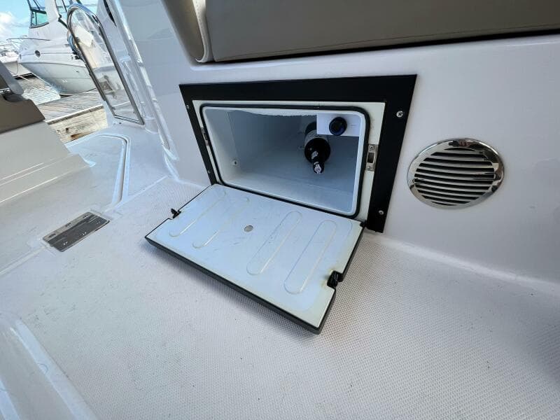 2017 Regal 28 Express