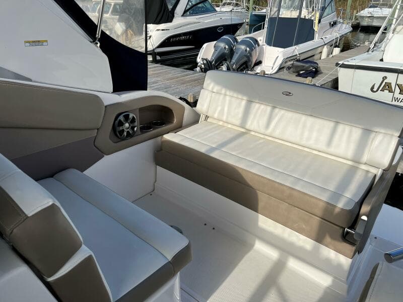 2017 Regal 28 Express