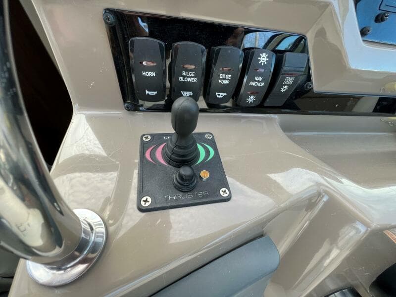 2017 Regal 28 Express