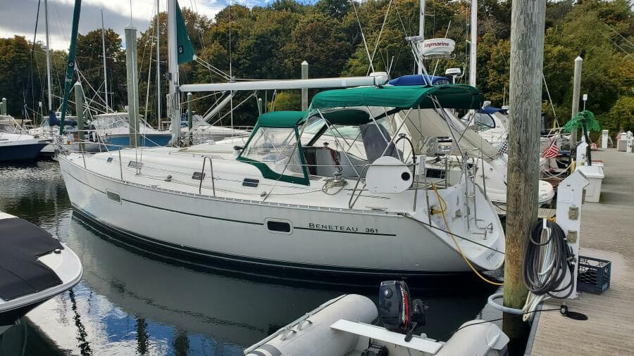 2000 Beneteau 361