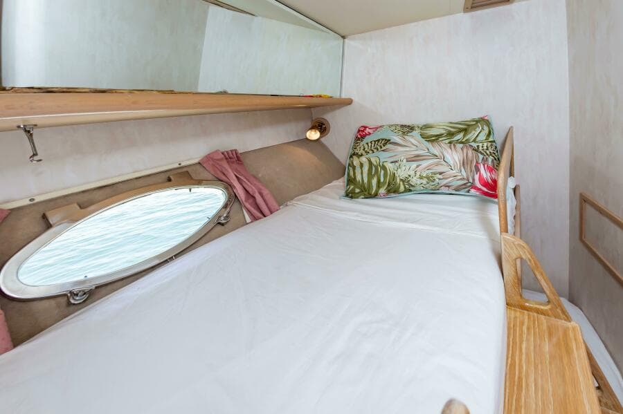 1995 West Bay Sonship