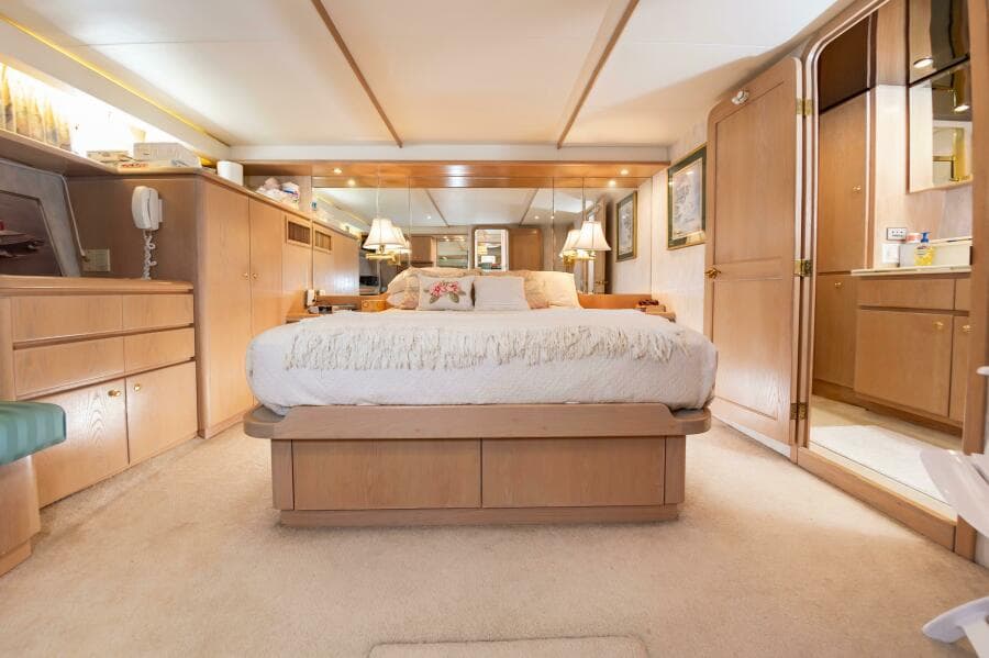 1995 West Bay Sonship