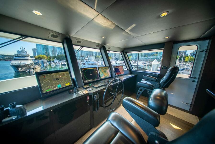 1992 Crescent Custom Yachts Custom