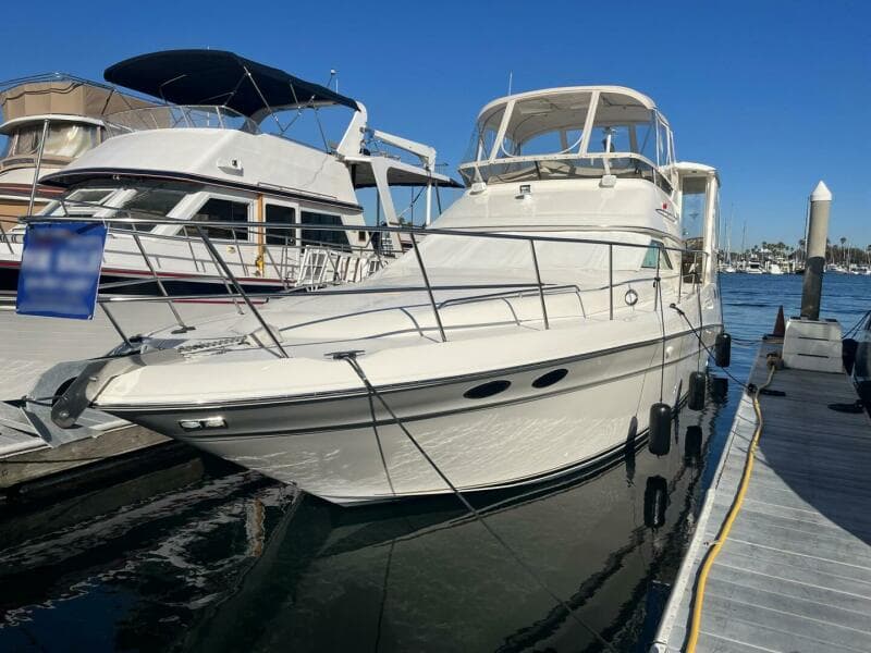 1997 Sea Ray 420 Aft Cabin - Photo 2