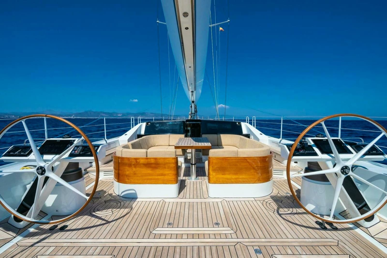 2014 Cyrus Yachts Custom - Photo 2