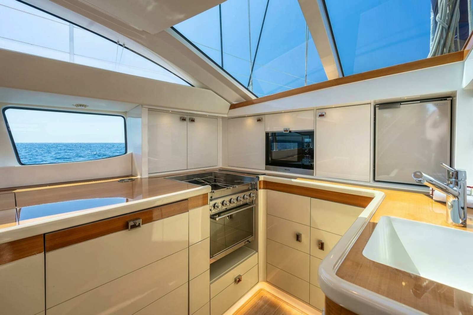 2014 Cyrus Yachts Custom - Photo 24