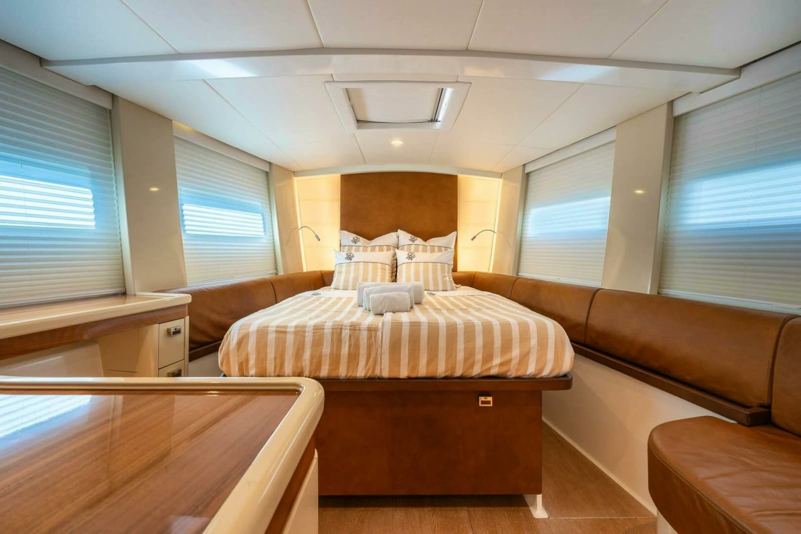 2014 Cyrus Yachts Custom - Photo 4