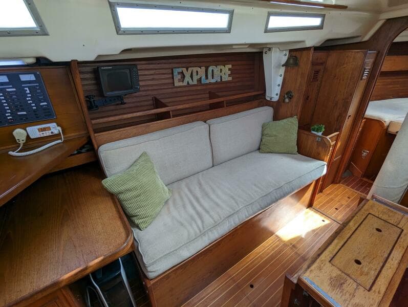 1985 Wauquiez Hood 38 MK II