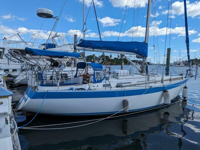 1985 Wauquiez Hood 38 MK II