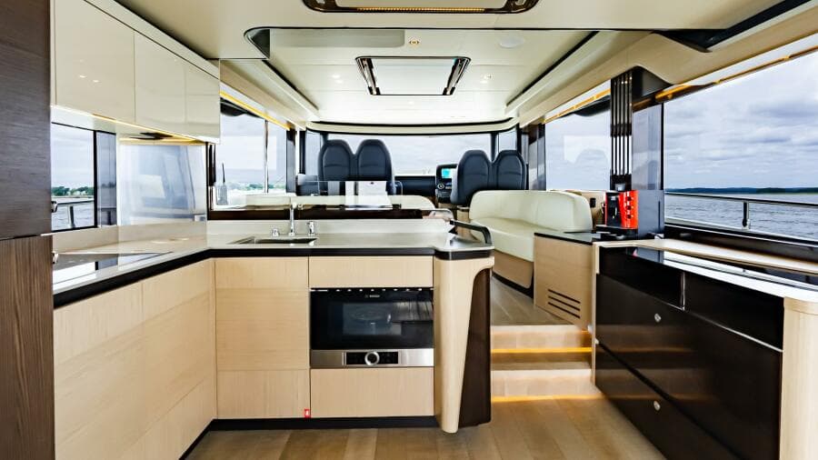 2023 Absolute 52 Navetta