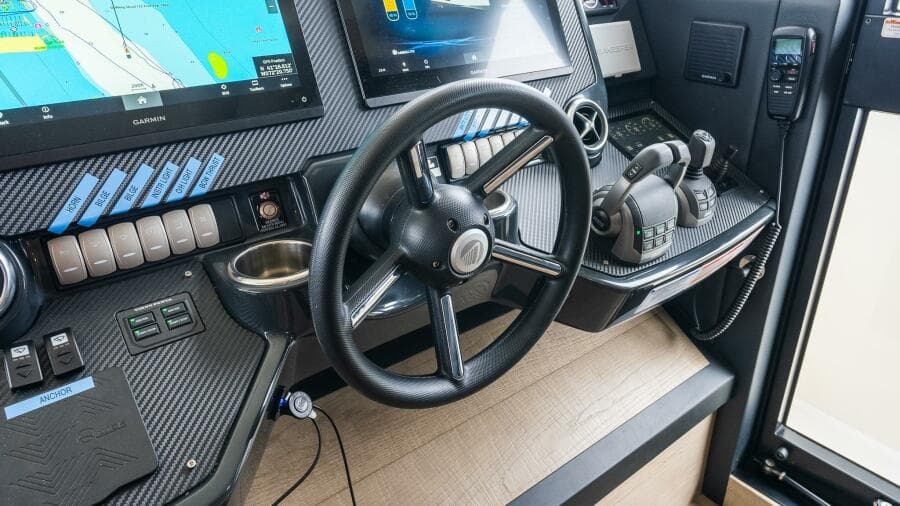 2023 Absolute 52 Navetta