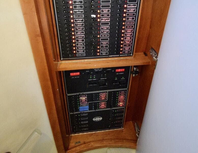 2010 Neptunus MY Flybridge