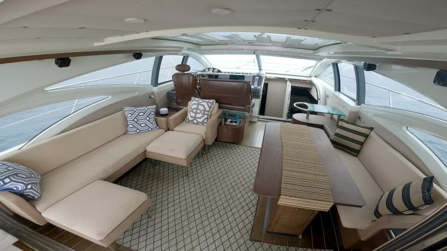 2011 Azimut 68S